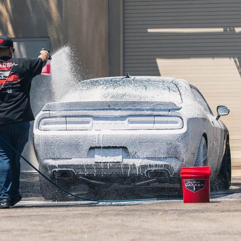 Jay Leno's Garage - Wash & Gloss 8-Piece Detailing Bucket Kit - Image 3